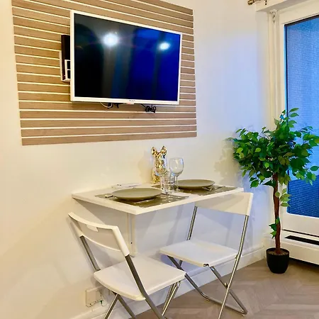 16eme, Neuf, Dore So Chic Et Balcon * Parigi